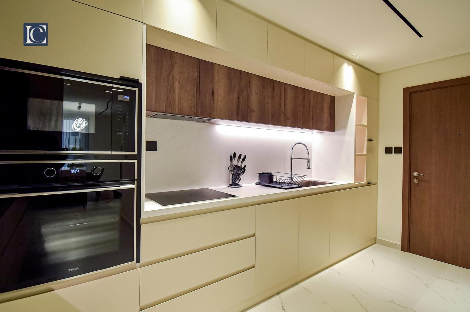 Luxury Escapes - Three-Bedroom Apartment With Lake View Apartment *